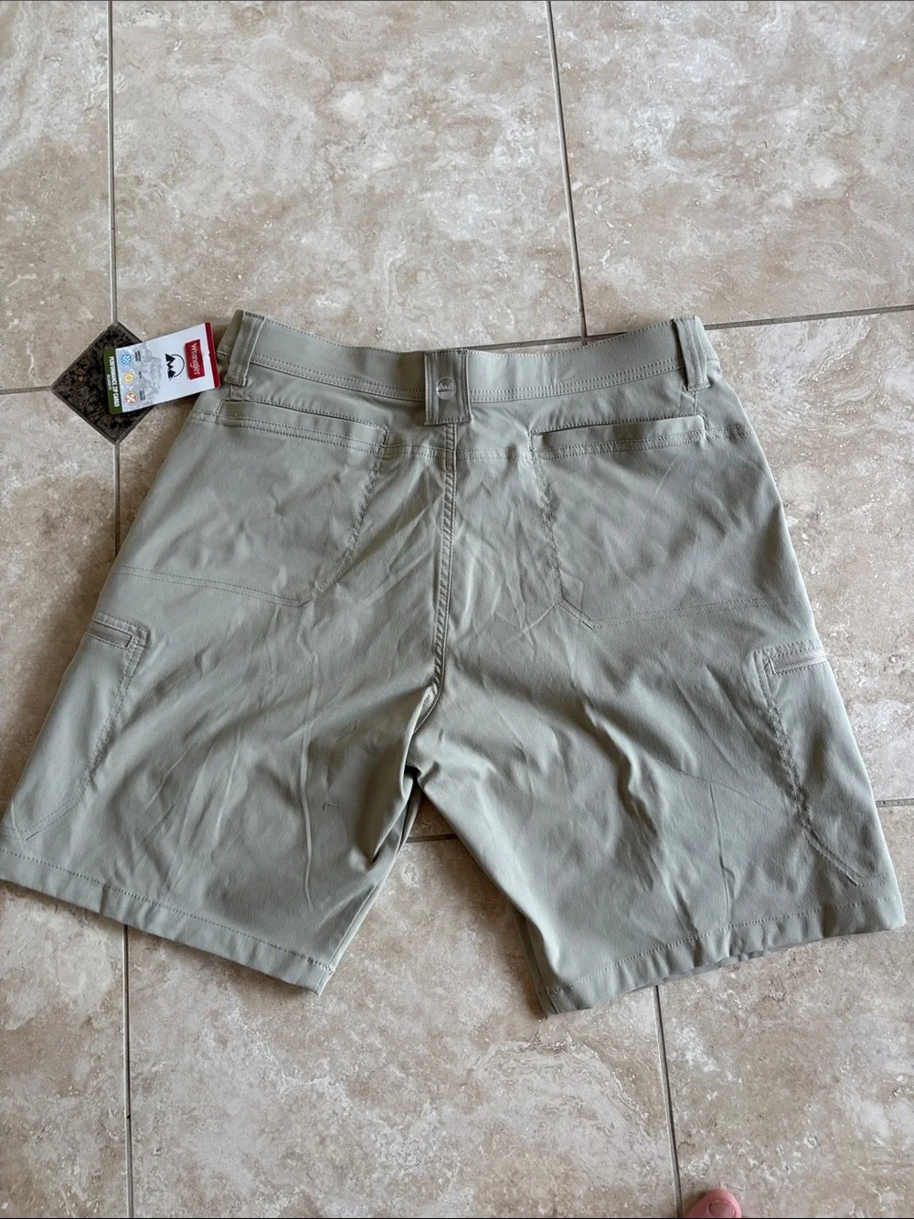 Wrangler Men's Cargo Shorts — Light Khaki